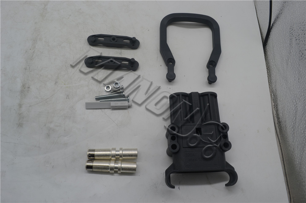 叉车配件电源插接器REMA320A-95601-77适用于其他叉车