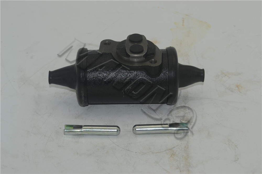 3FE-30-14110 上刹车分泵总成 KOMATSU FD135-6/7