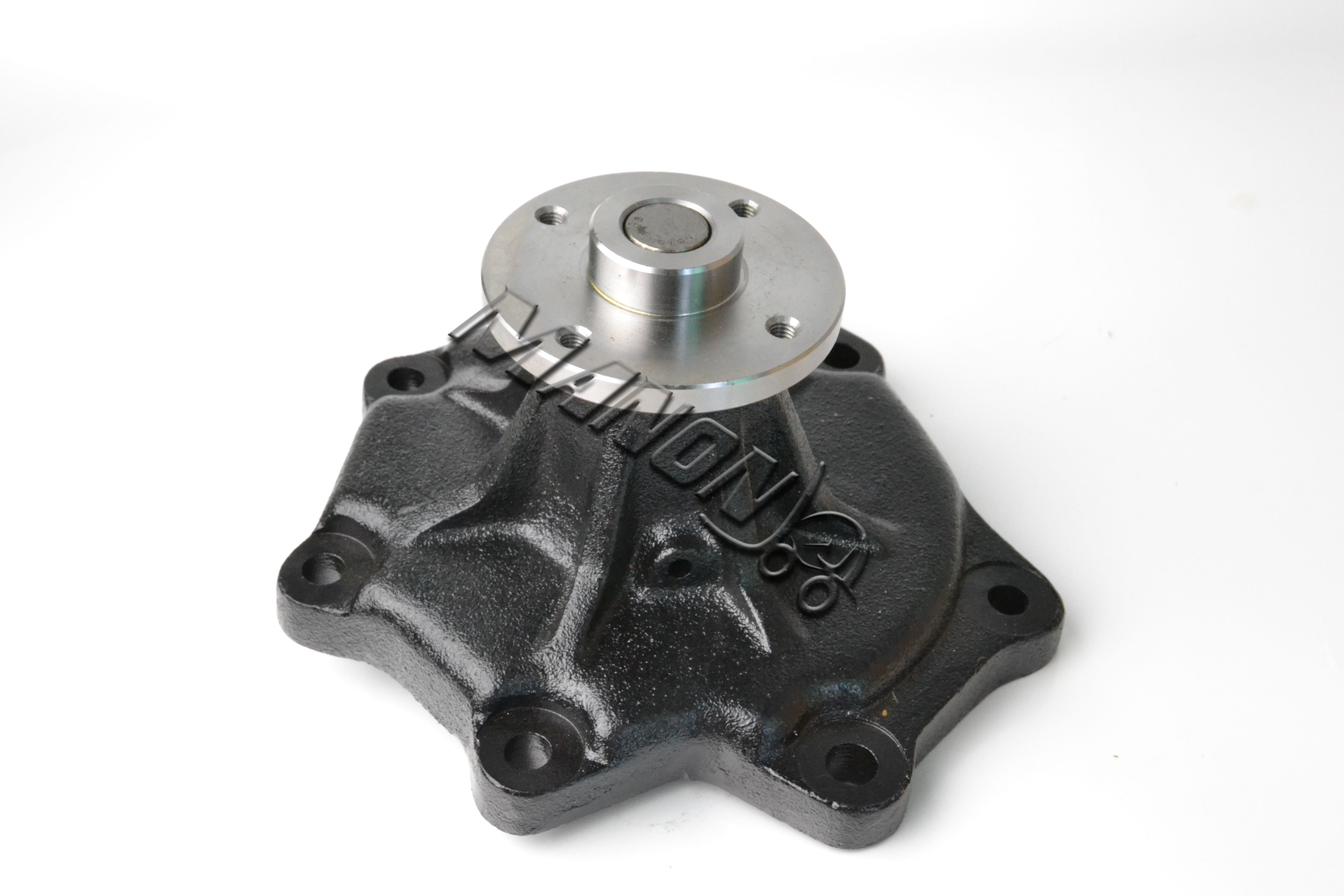 水泵NISSAN 21010-06J25 F05/F03 TD42/TD27